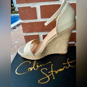 COLIN STUART  BEIGE ESPADRILLE WEDGE  - NEW - - SIZE 6